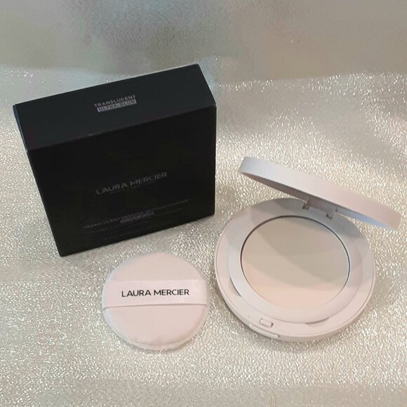 Laura Mercier Translucent Pressed Setting Powder Ultra-Blur - Picture 2 of 5